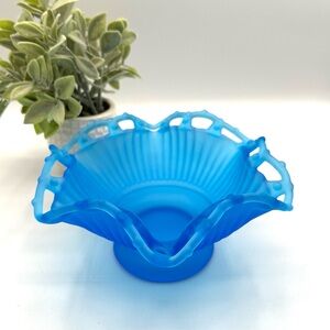 Westmoreland Dark Blue Satin Ruffled Edge Bowl. Vintage
